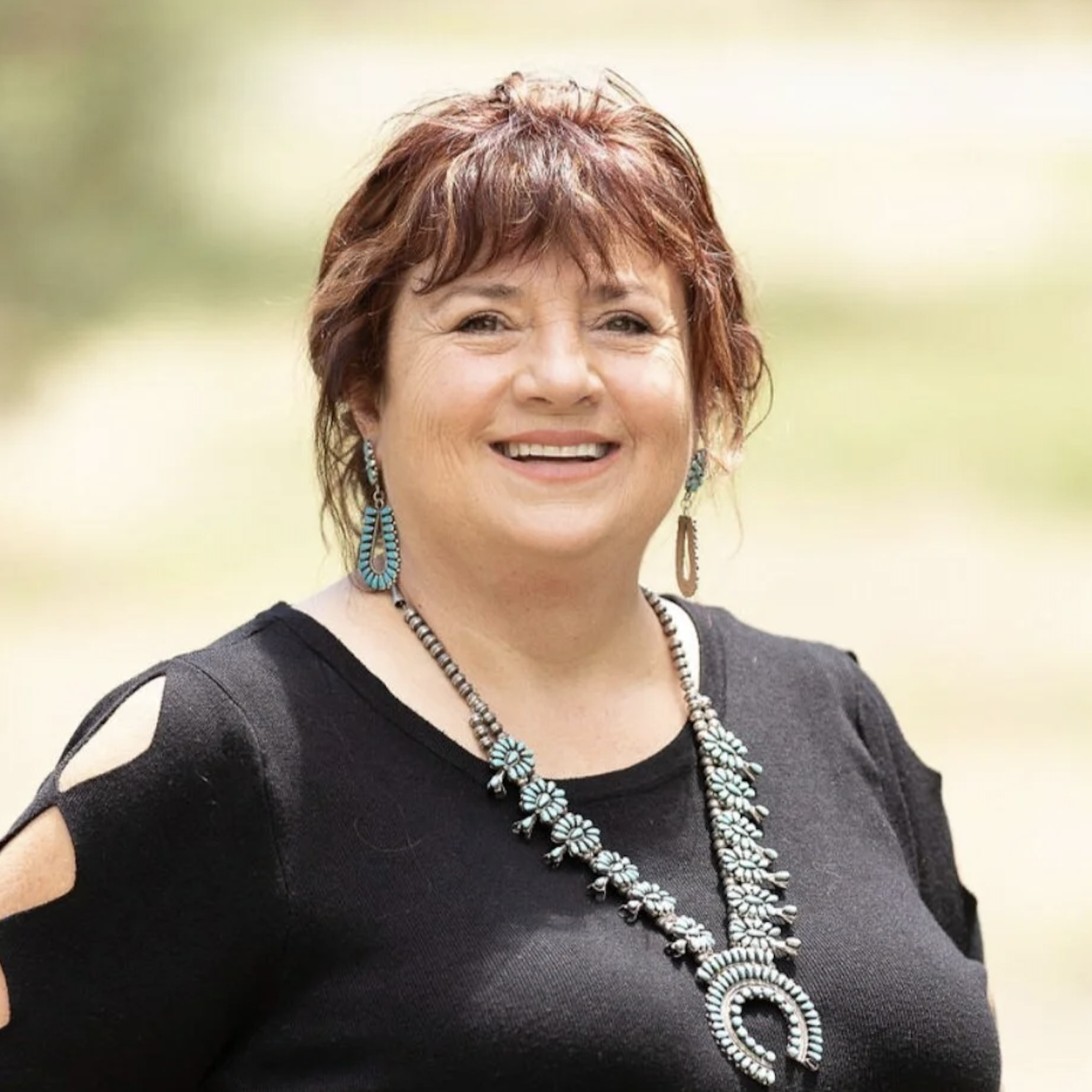 Photo Headshot of Laura Riley